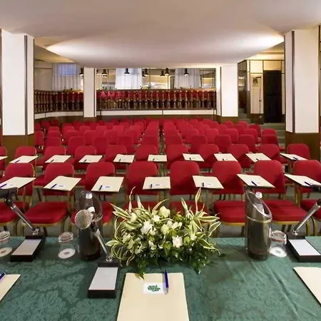 Vittoria מלון פסארו