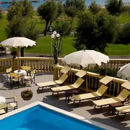 Vittoria Hotel 5*