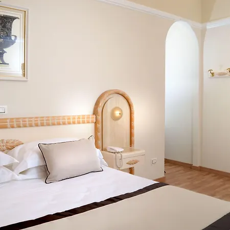 Szálloda Vittoria 5*