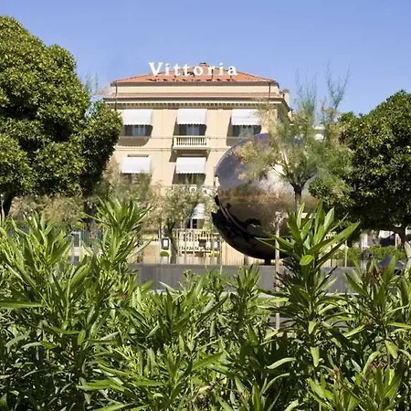 Vittoria מלון