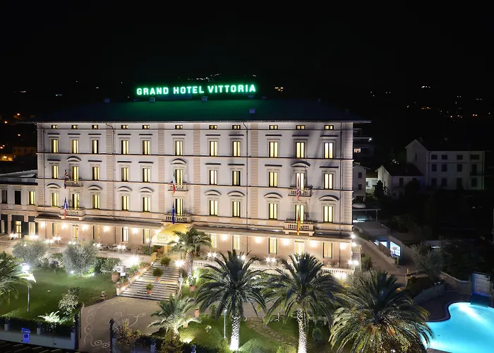 Vittoria 5* Pesaro